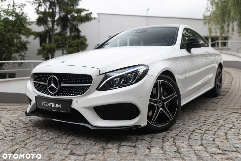 Mercedes-Benz Klasa C 200 4-Matic 9G-Tronic - 2