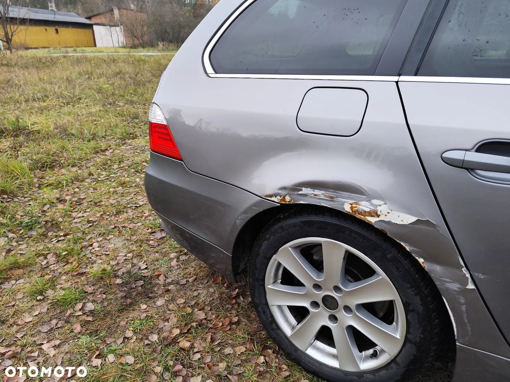 BMW Seria 5 525d xDrive - 25