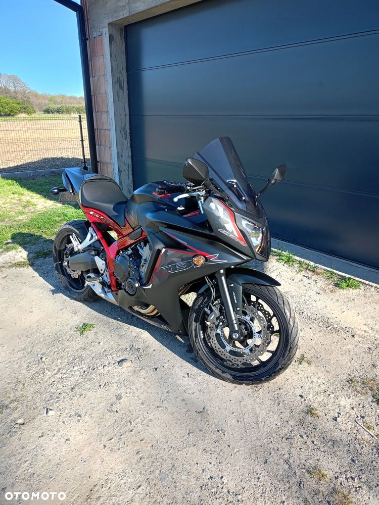 Honda CBR - 8