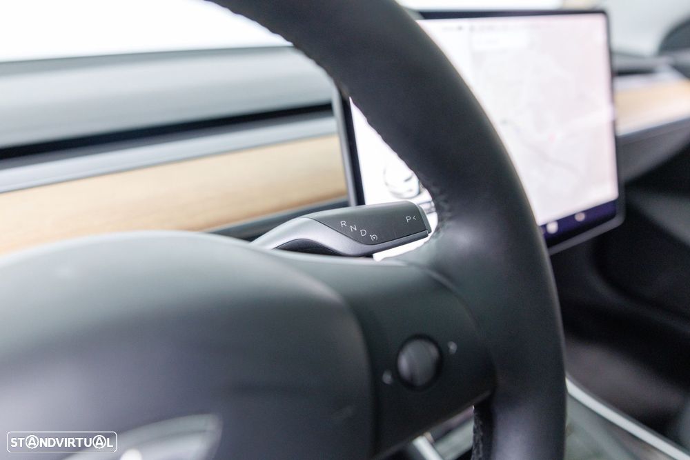 Tesla Model 3 Tração Traseira - 27