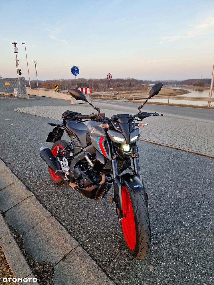 Yamaha MT - 5