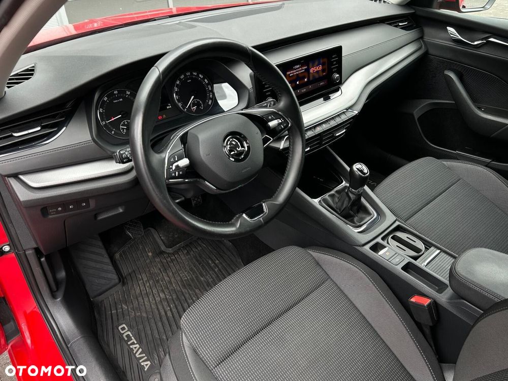 Skoda Octavia 1.5 TSI ACT Ambition - 8