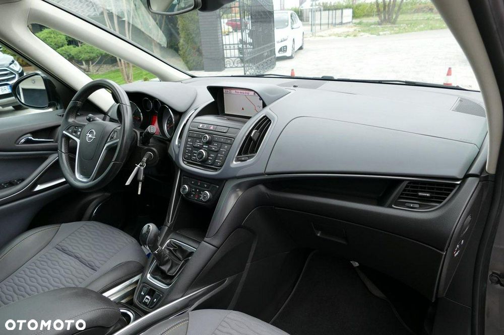 Opel Zafira - 25
