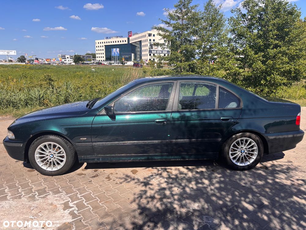 BMW Seria 5 520i - 4