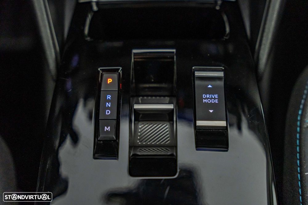 Citroën C4 X 1.2 PureTech Shine EAT8 - 29