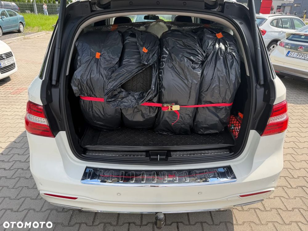 Mercedes-Benz ML 350 BlueTEC 4-Matic - 12