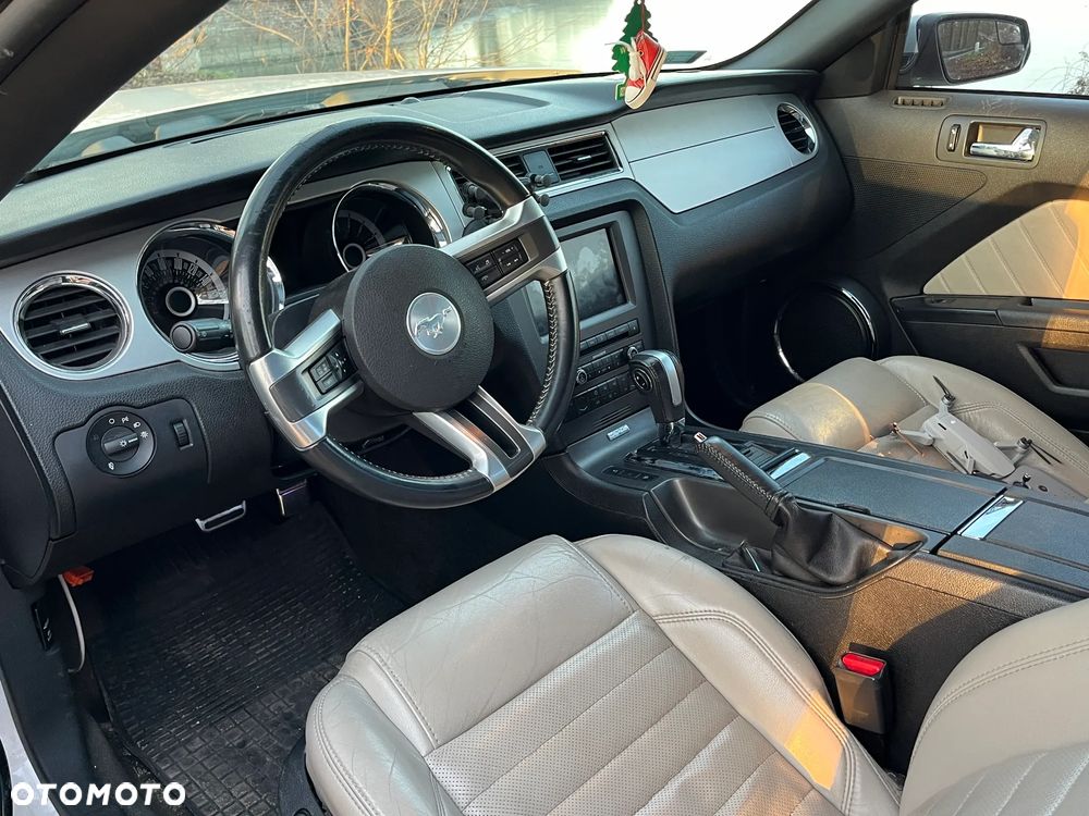 Ford Mustang 3.7 V6 Premium - 9