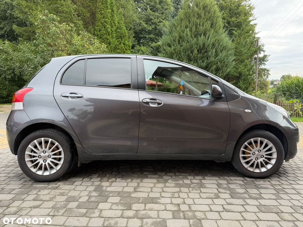 Toyota Yaris - 3