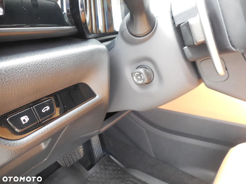 Lexus NX - 28