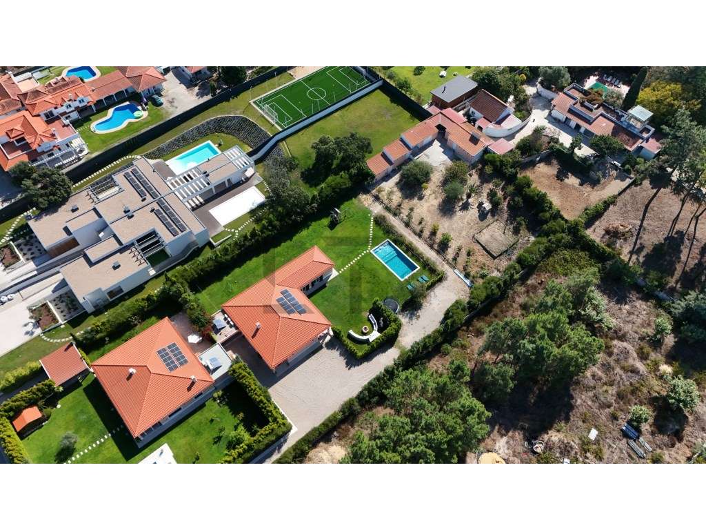 Moradia / Quintinha T4 com Piscina Privada para Venda na Verdizela,... - Grande imagem: 3/45