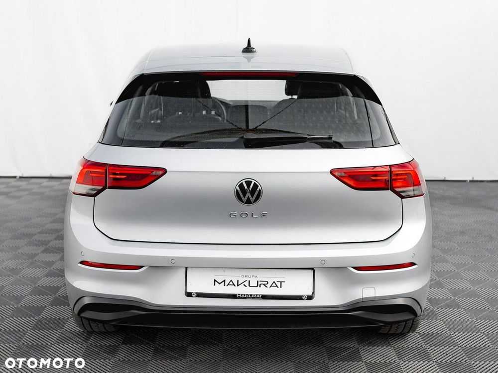 Volkswagen Golf - 10