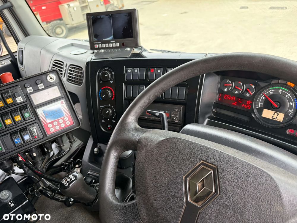 Renault D 12 zamiatarka - 30