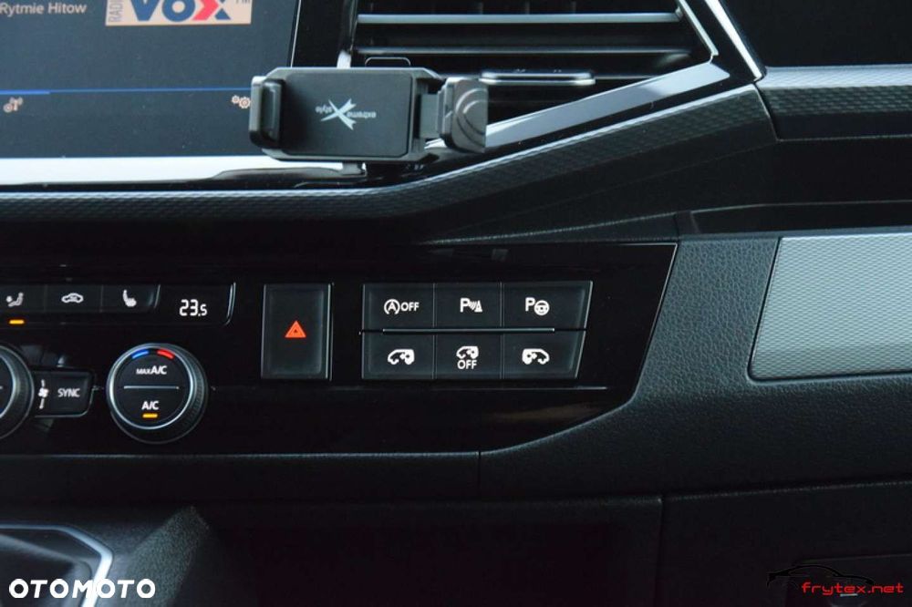 Volkswagen Multivan - 38