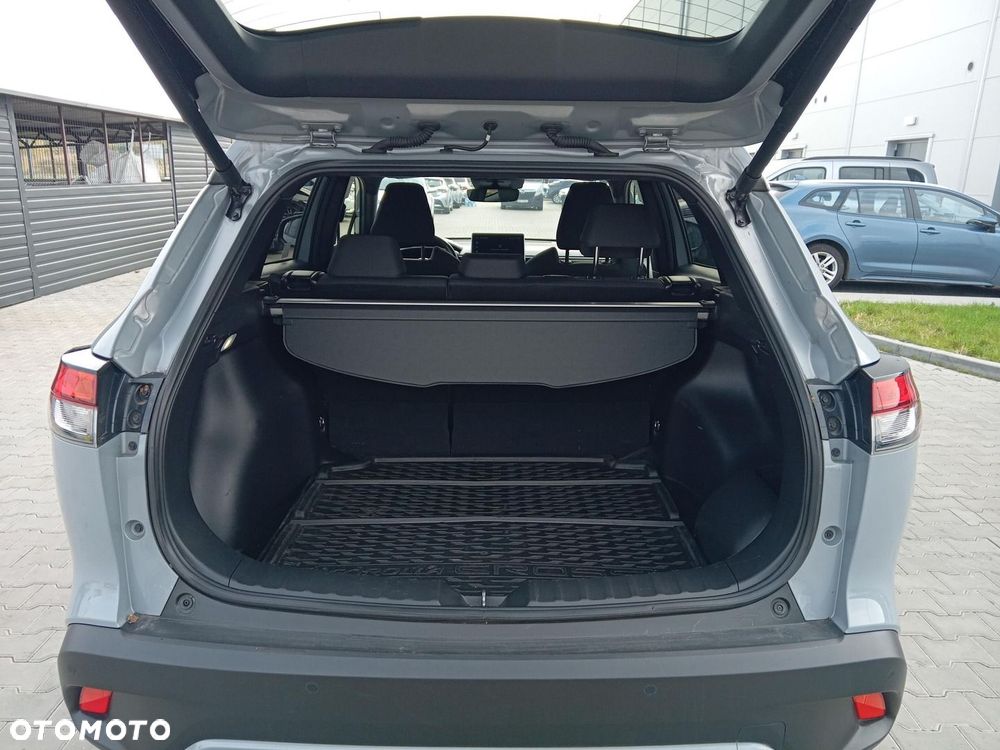 Toyota Corolla Cross - 13