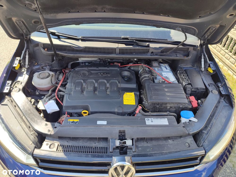 Volkswagen Touran 2.0 TDI SCR (BlueMotion Technology) Comfortline - 25