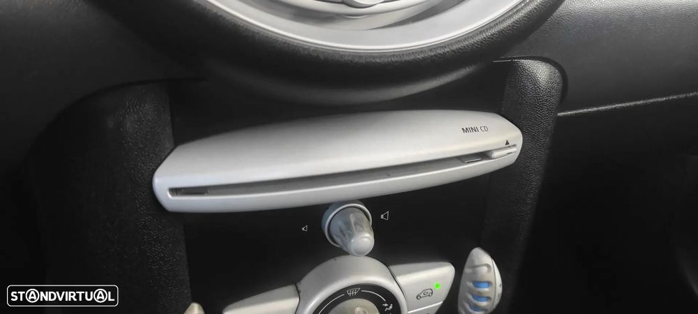MINI 3 Portas Cooper D - 29