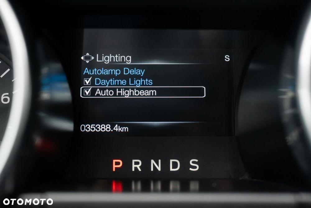 Ford Mustang 5.0 V8 GT - 32
