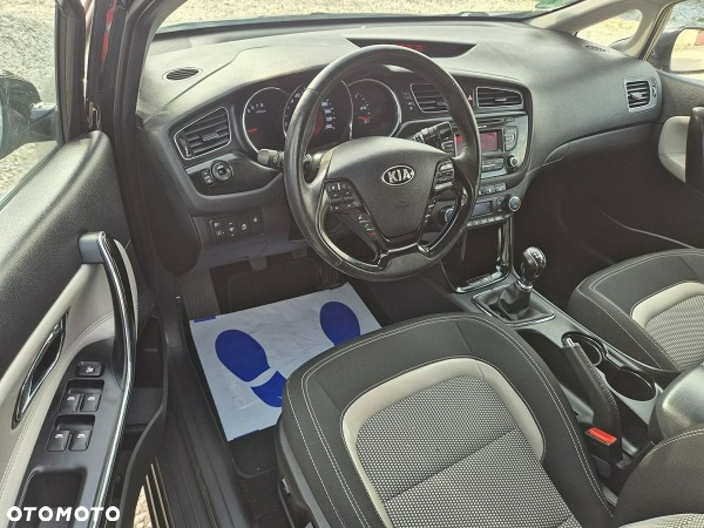 Kia Ceed - 17