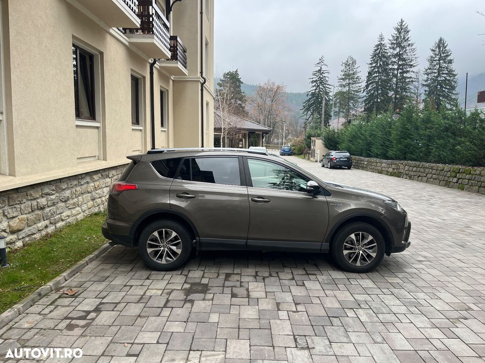 Toyota RAV4 2.5 VVT-i 4x4 Luxury - 22