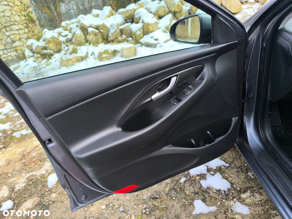 Hyundai i30 1.4 Comfort - 25