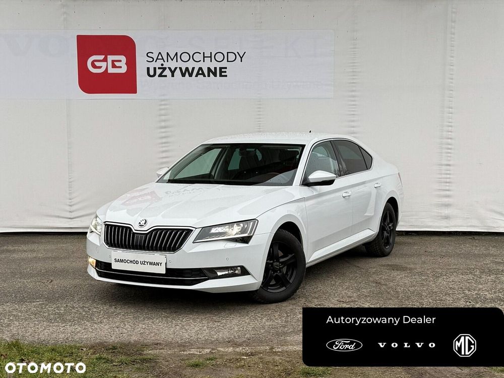 Skoda Superb 2.0 TDI SCR Style DSG - 2