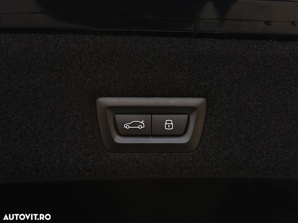 BMW M7 M760e xDrive AT PHEV - 37
