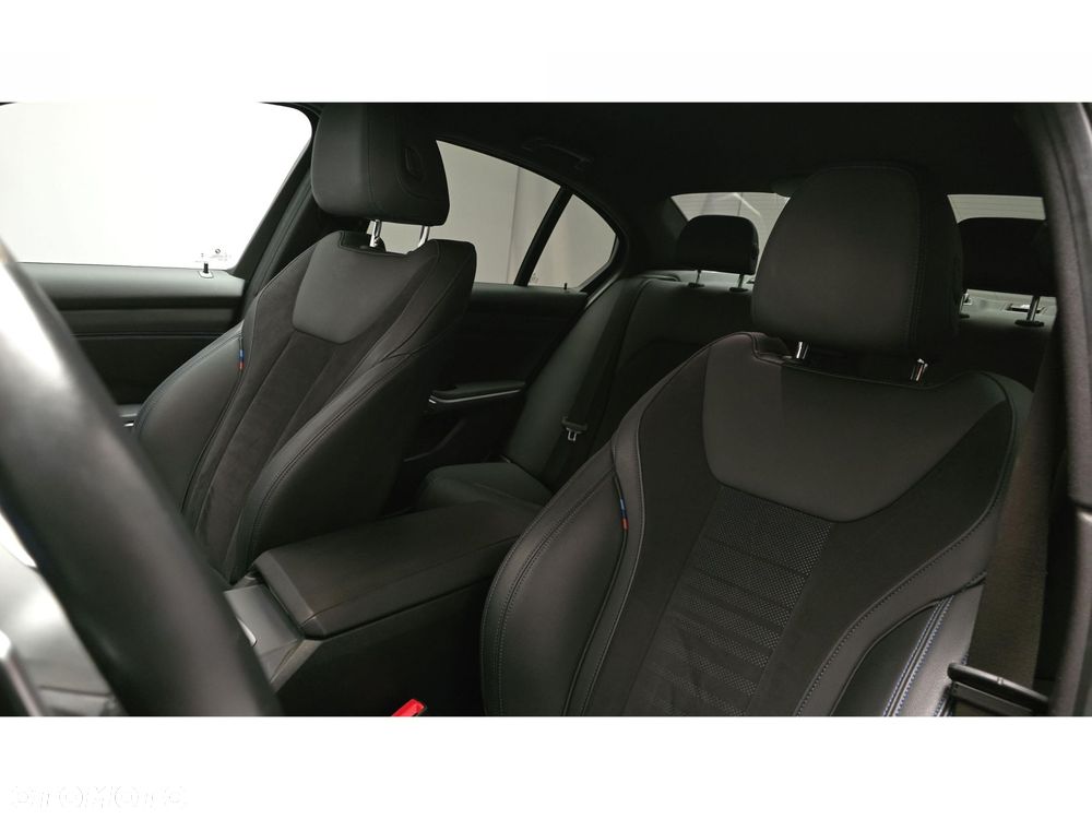 BMW Seria 3 - 18