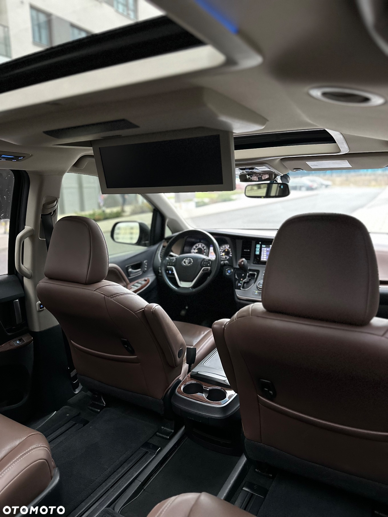 Toyota Sienna 3.5 V6 - 16