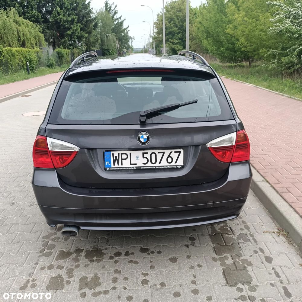 BMW Seria 3 318d - 2