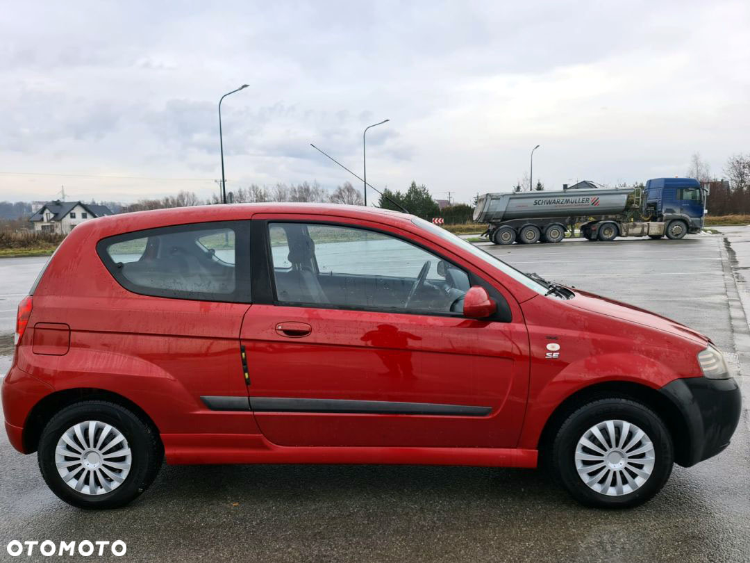 Chevrolet Kalos - 10