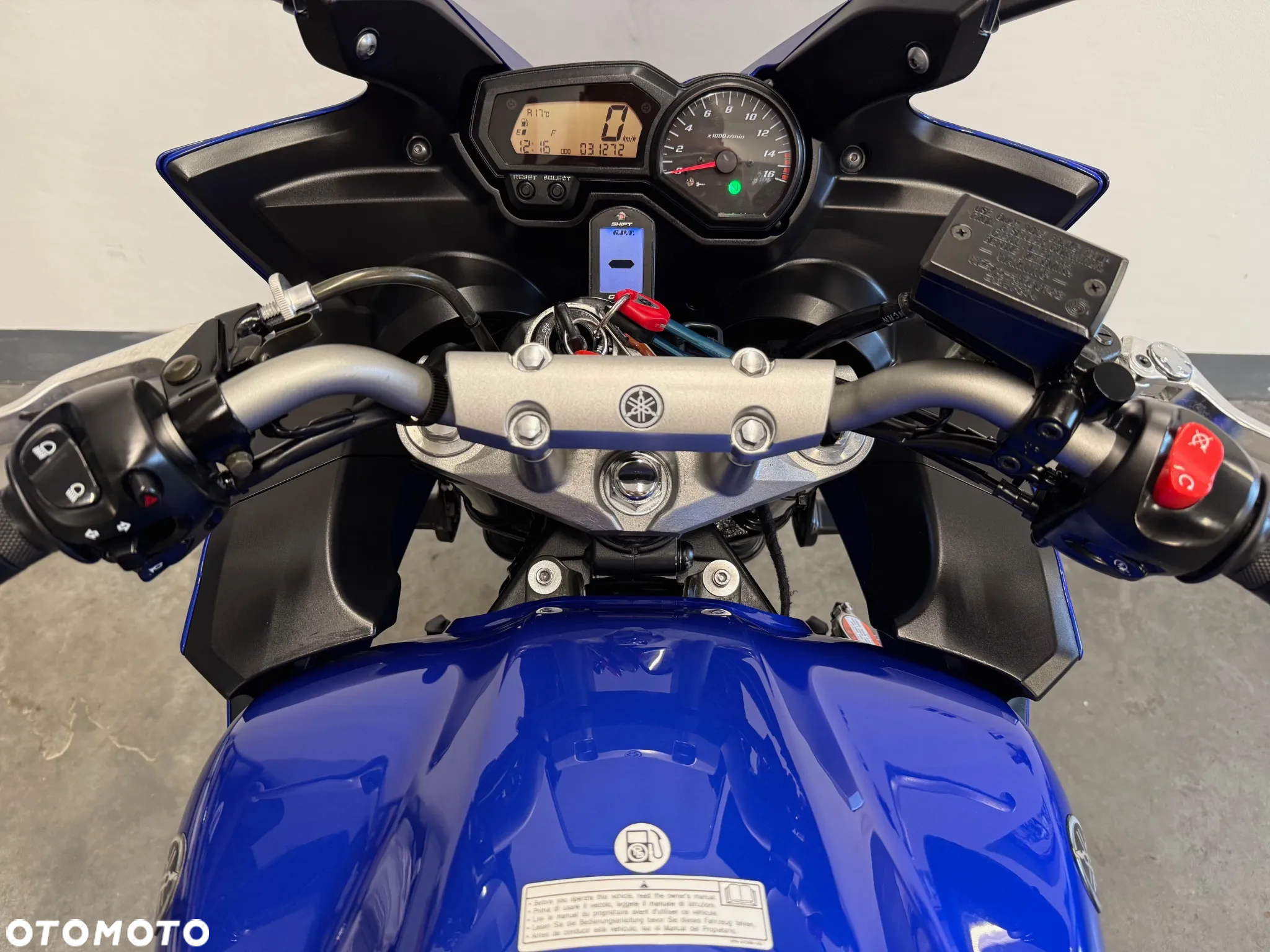 Yamaha FZ6 - 9
