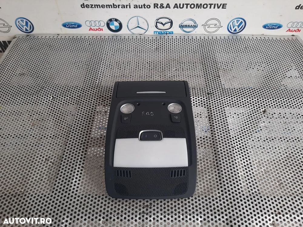 Plafoniera Audi Q5 SQ5 8TBF 8K - Dezmembrari Arad - 7