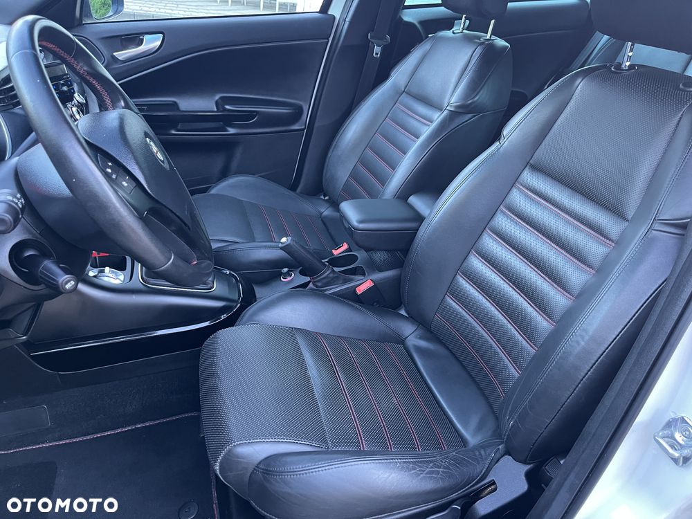 Alfa Romeo Giulietta 1.8 TBi 16V Quadrifoglio Verde - 6