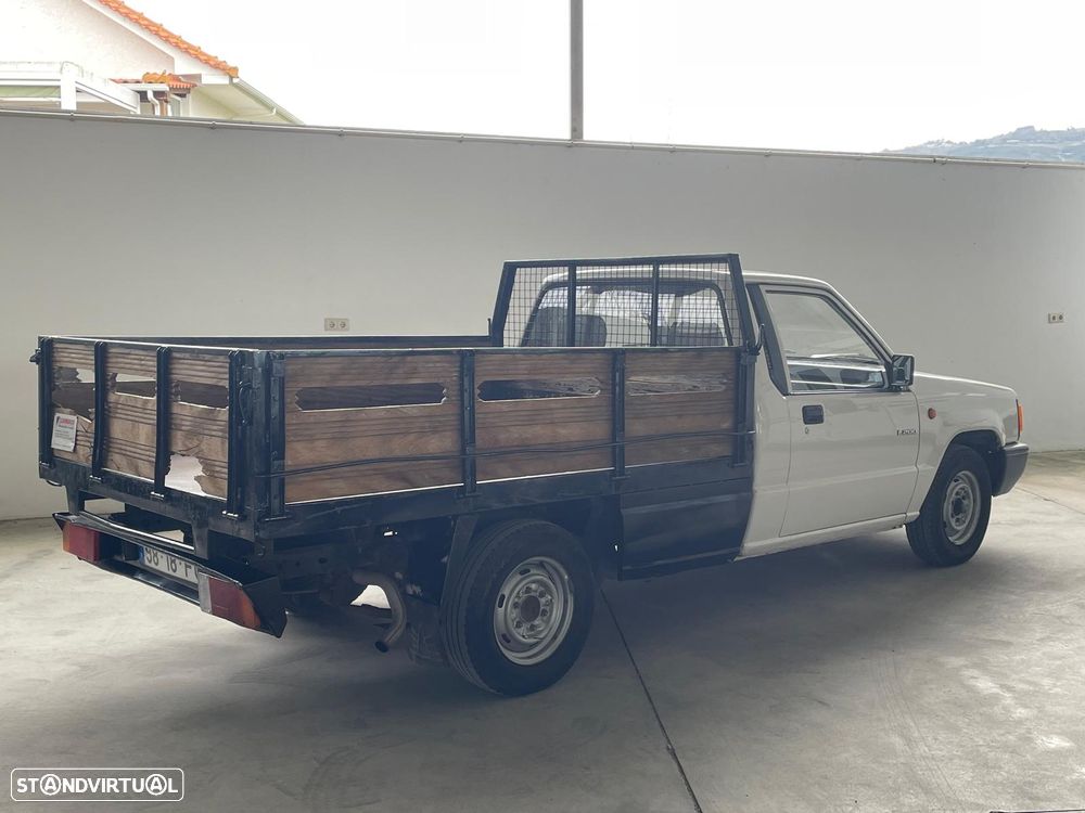 Mitsubishi L200 2.5D c/Direção Assistida - 4