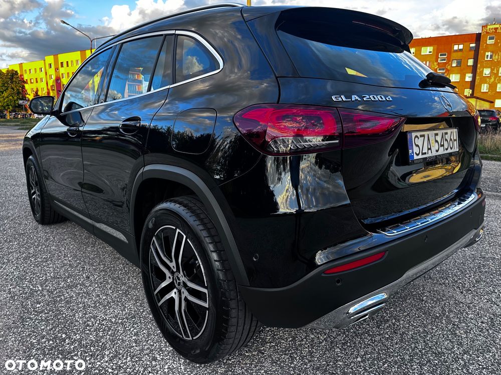 Mercedes-Benz GLA 200 d 8G-DCT - 7