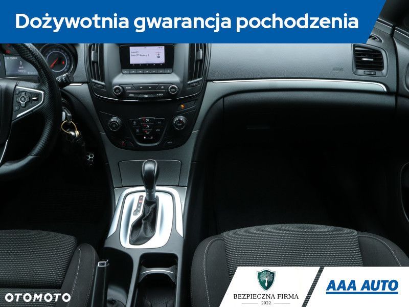 Opel Insignia - 10