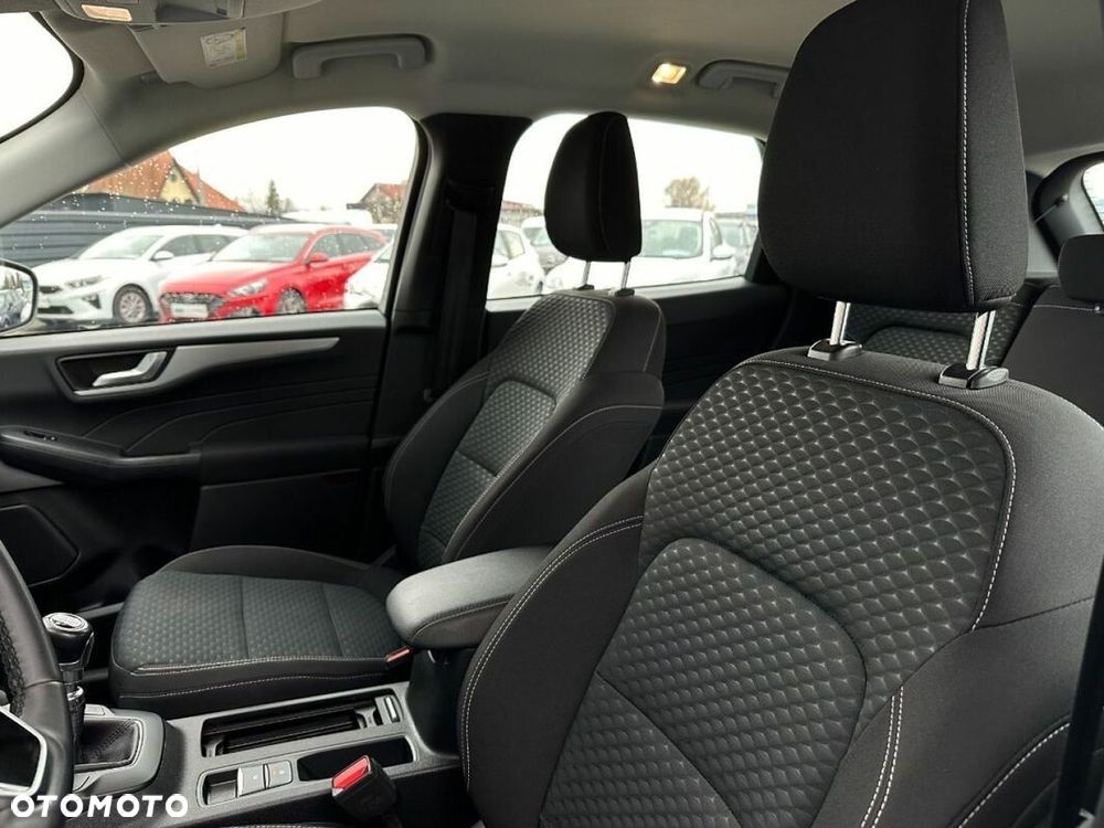 Ford Kuga - 14