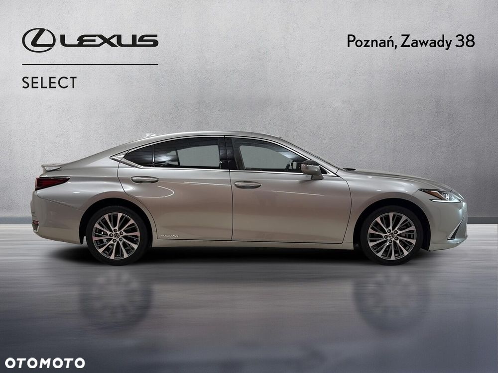 Lexus ES - 5