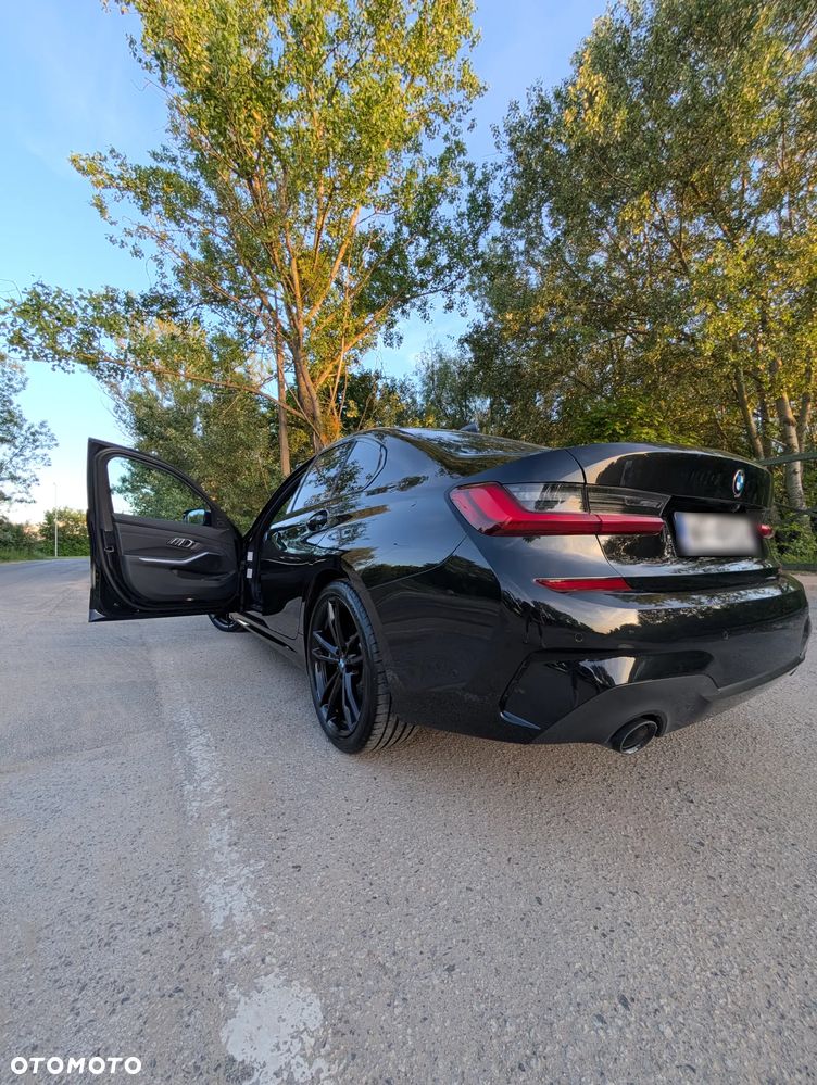 BMW Seria 3 330i xDrive Sport - 5