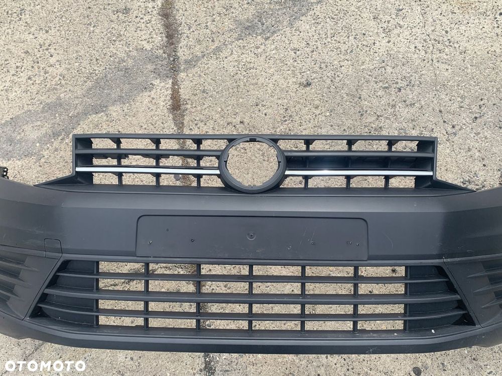 VW CADDY 15- zderzak przód 2K5807221J - 6