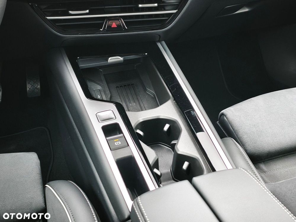 Volkswagen Passat - 26