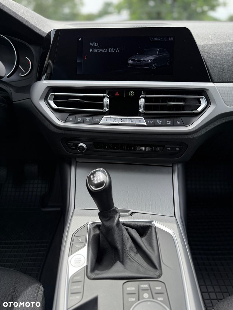 BMW Seria 3 318d - 12