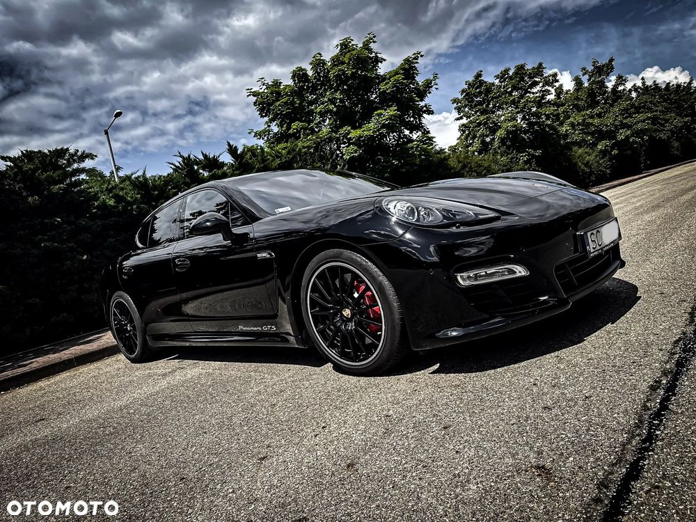 Porsche Panamera GTS - 4