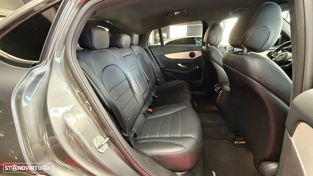 Mercedes-Benz GLC 250 d AMG Line 4-Matic - 23