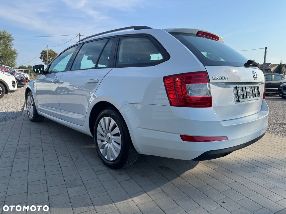 Skoda Octavia 1.6 TDI Solution - 7