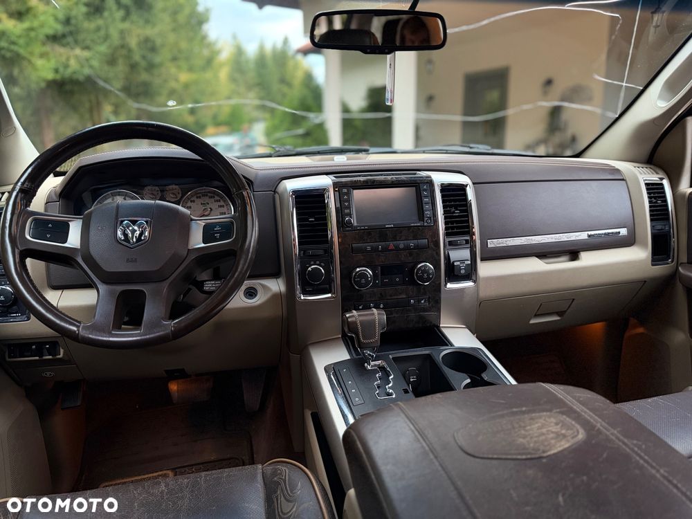 Dodge RAM 5.7 4x4 - 10