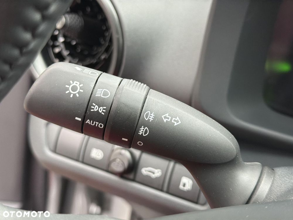 Toyota C-HR 1.8 Hybrid Executive - 19