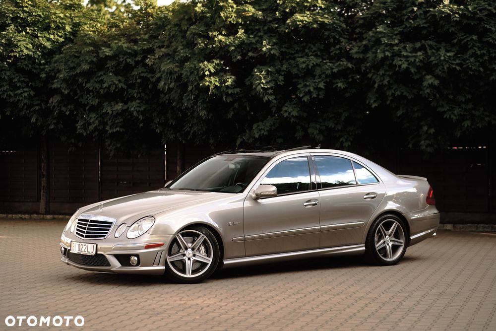 Mercedes-Benz Klasa E 63 AMG - 13