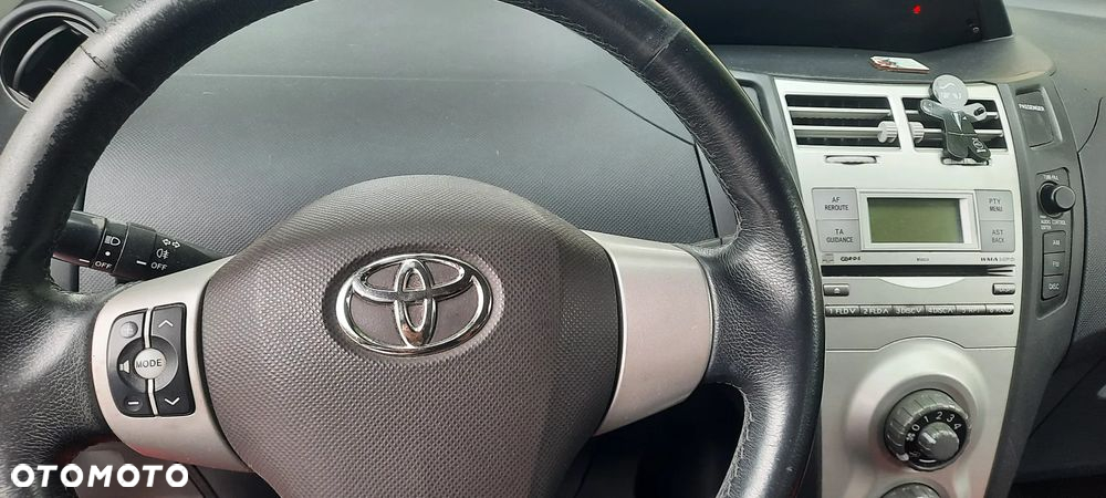 Toyota Yaris - 9