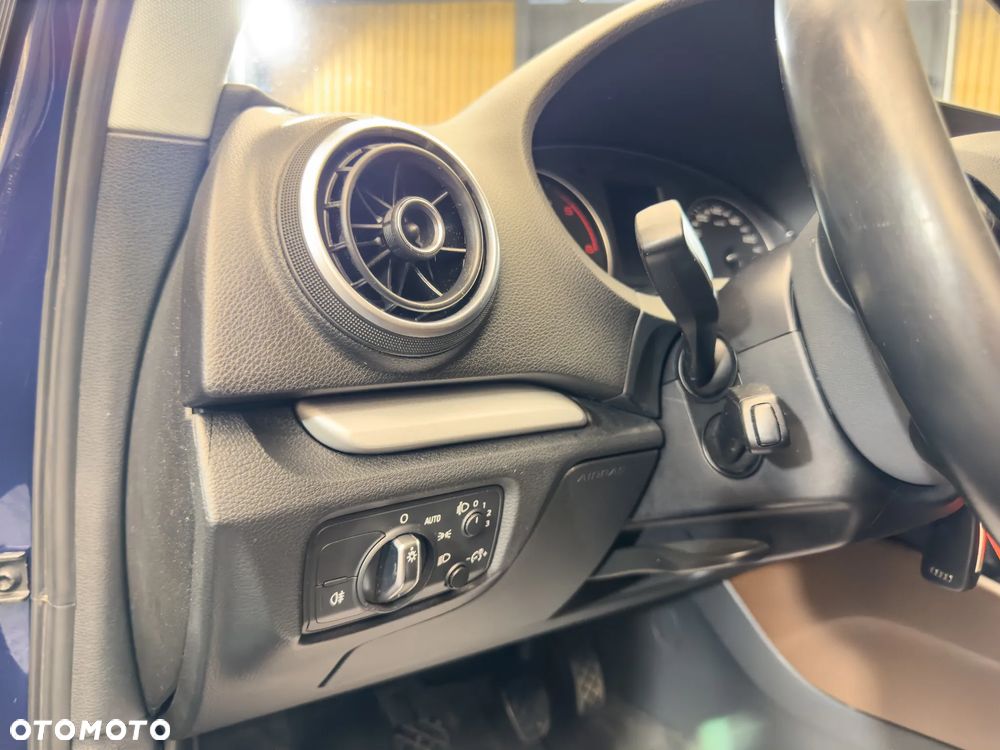 Audi A3 Sportback 1.6 TDI ultra Attraction - 30